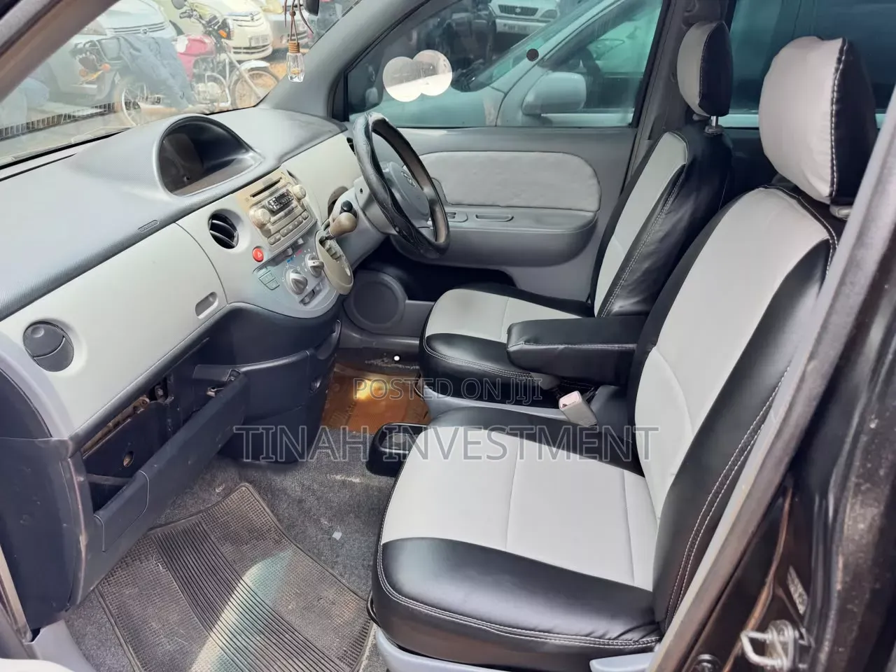 Toyota Sienta 2007 Black