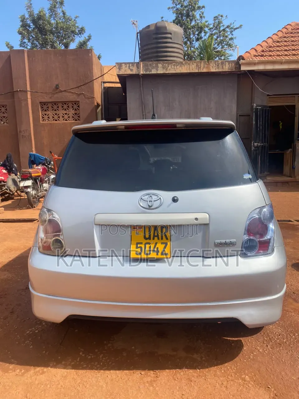 Toyota IST 2005 Silver