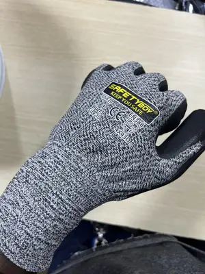 Anti Cut Safety Gloves.