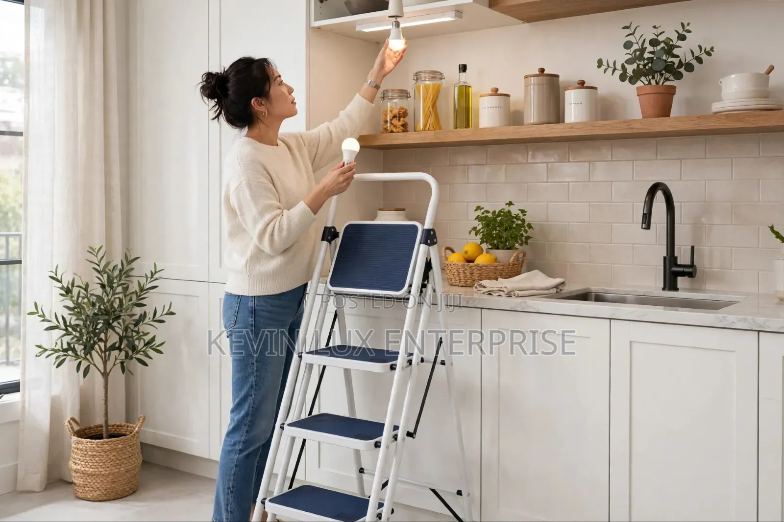 Foldable Ladder White and Black 4 Steps 200kg