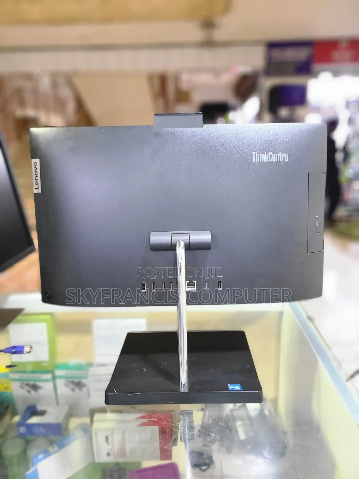 Desktop Computer Lenovo 8GB Intel Core i3 SSD 256GB