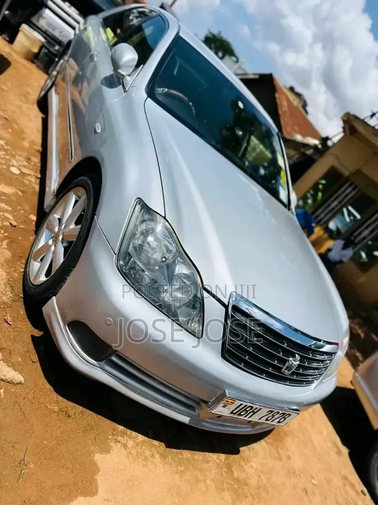 Toyota Crown 2008