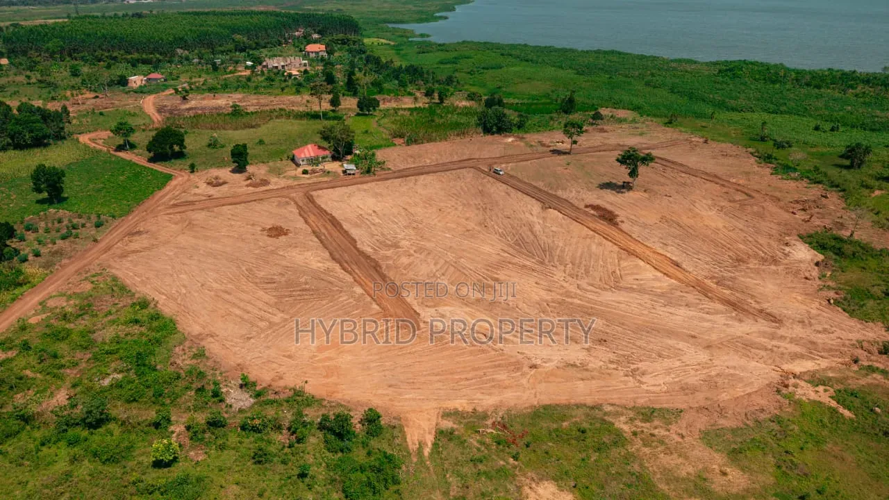 Prime Plots for Sale at Buwaya~Kasanje Lakeview Elit Estate~Entebbe Rd
