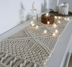 Fatia Malhabar: 8seater Table Runner