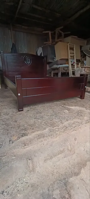 Musambya Wood Panel Bed 6×5ft