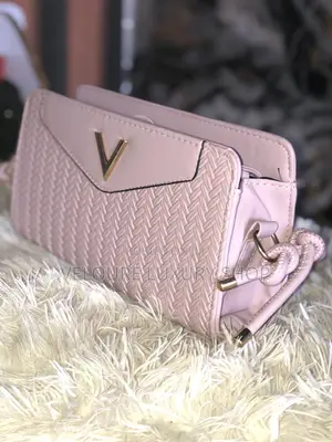 V Hand Bag