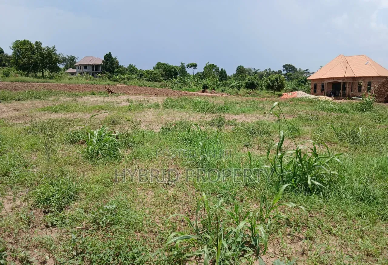 Prime Plots for Sale at Gobero~Luwano Land Estate Along Hoima Road.