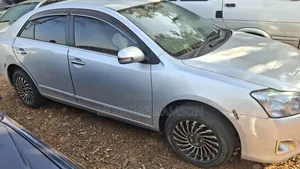 Toyota Premio 2010 Silver