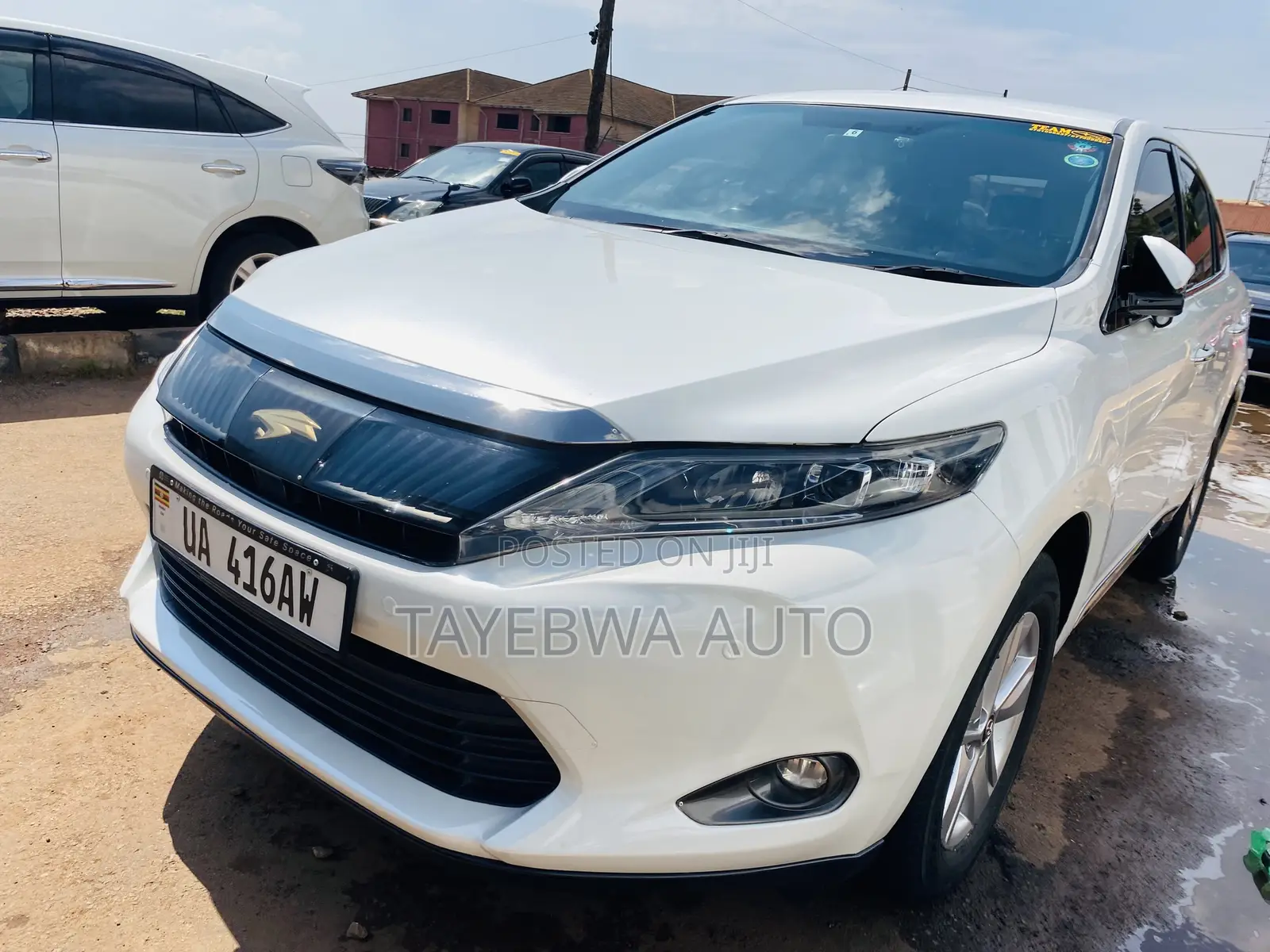 Toyota Harrier 2.0 2015