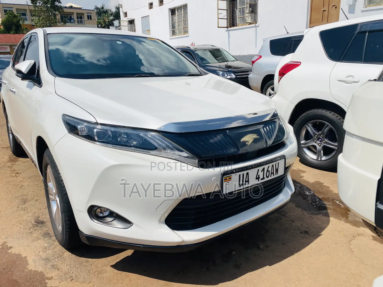 Toyota Harrier 2.0 2015