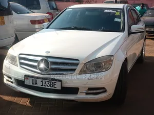 Mercedes-Benz C200 2010 White