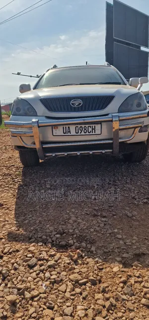 Toyota Harrier 2.4 16V 2003 White