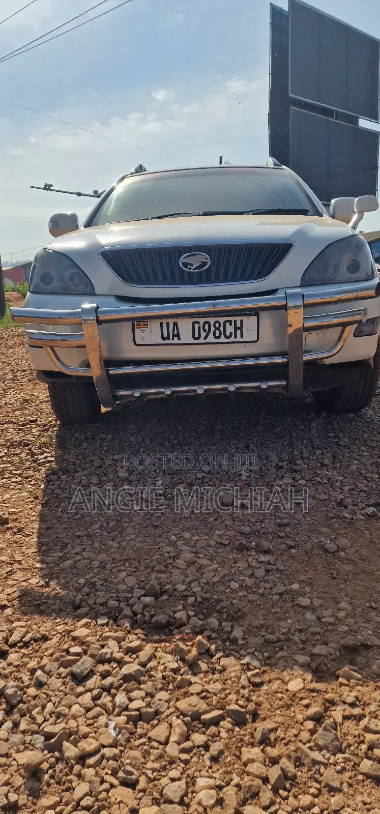 Toyota Harrier 2.4 16V 2003 White