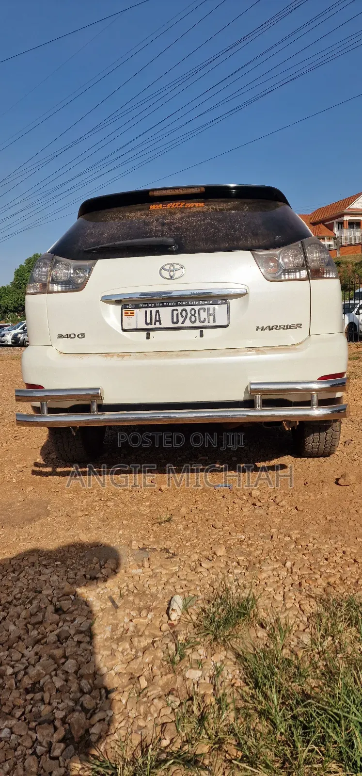 Toyota Harrier 2.4 16V 2003 White