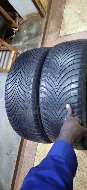 225/55r18 Kumho Foreign Tires