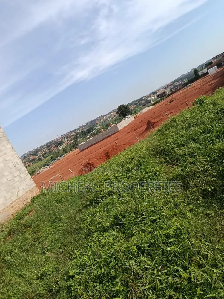 40 Decimals for Sell Kira Kasangati Rd 180m