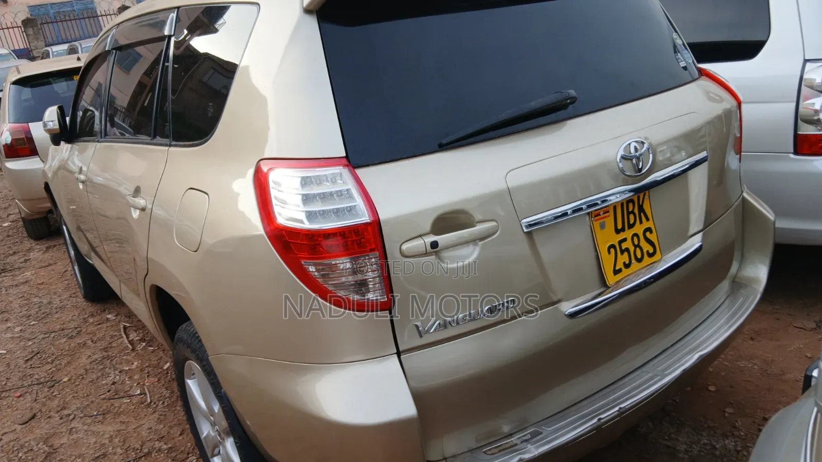 Toyota Vanguard 2009 Gold