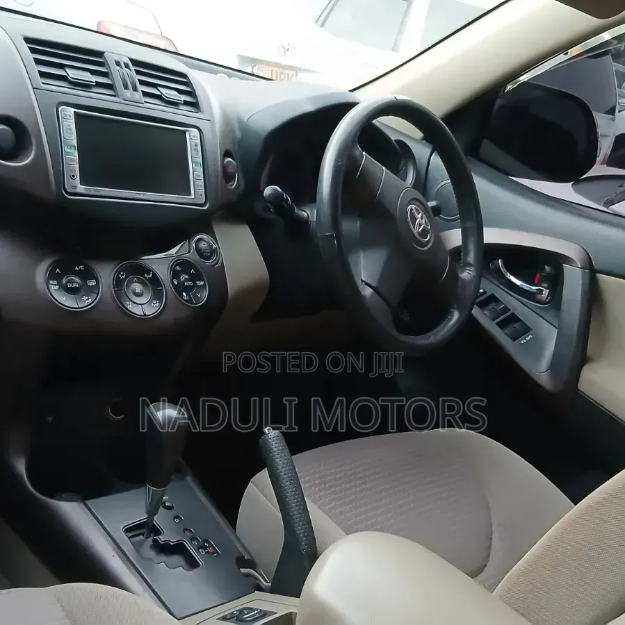 Toyota Vanguard 2009 Gold