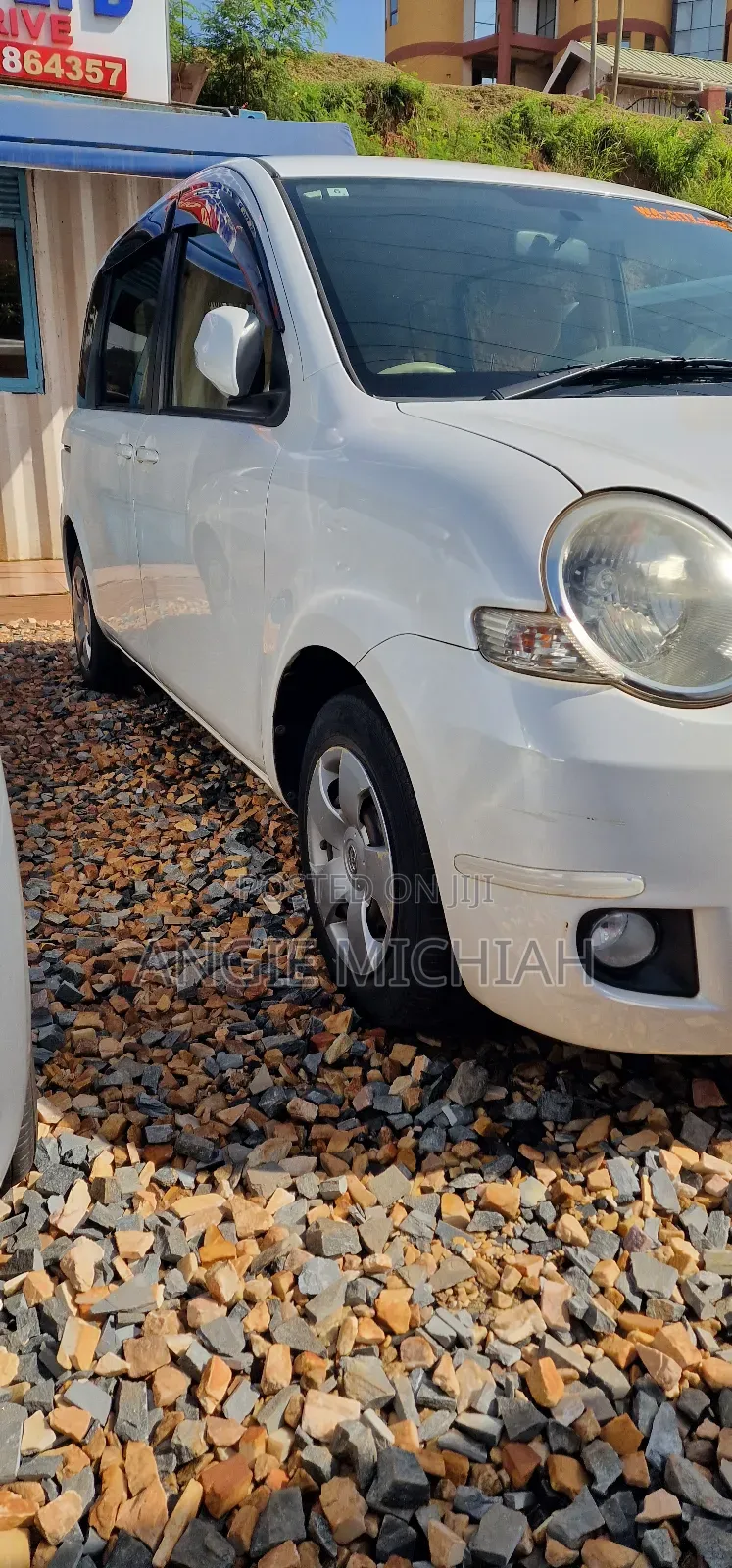 Toyota Sienta 1.5 AWD 2012 White