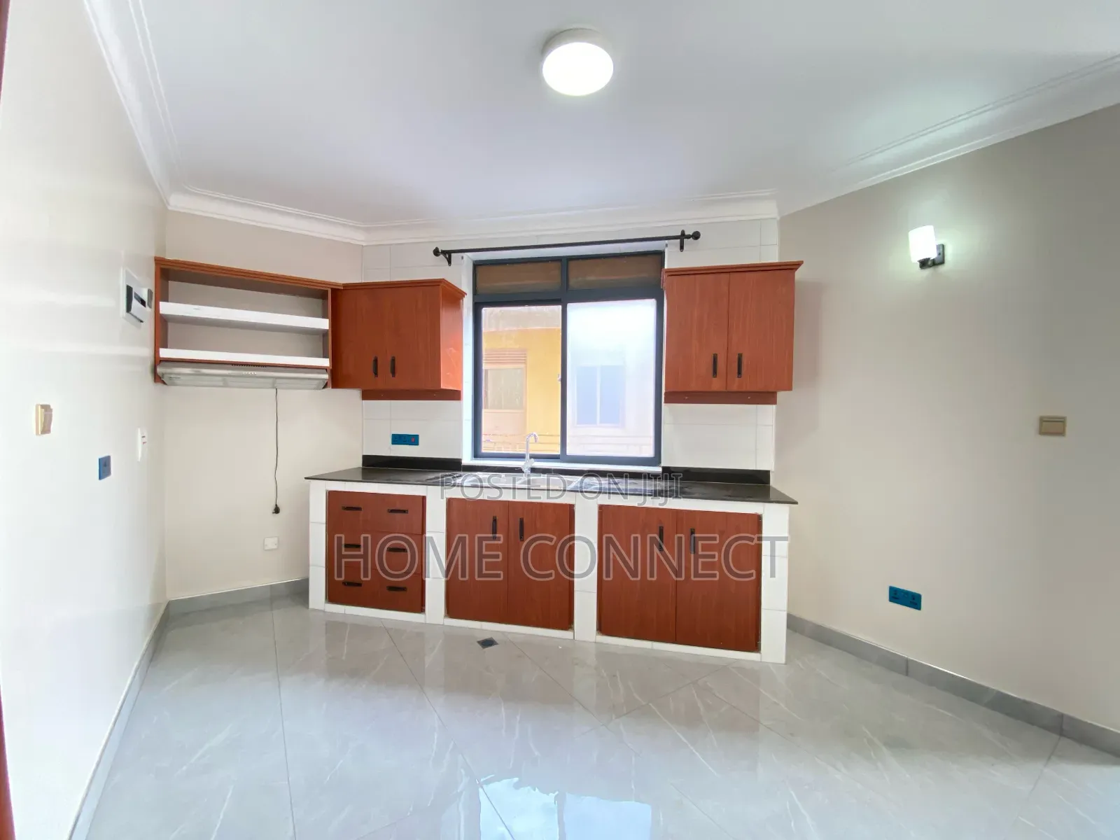 2bdrm Apartment in Muyenga Tank Hill, Central Division for rent