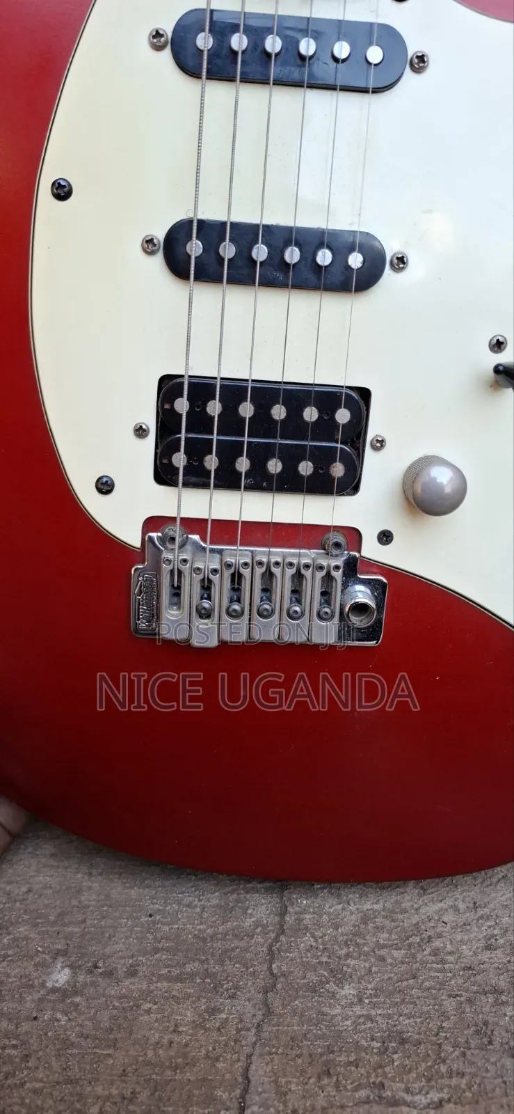 Solo Guitar Cort 250 Gseries
