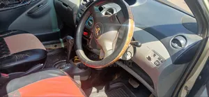 Toyota Vitz 2003 Yellow