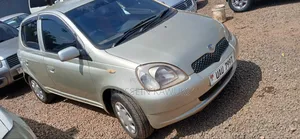 Toyota Vitz 2003 Yellow