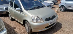 Toyota Vitz 2003 Yellow