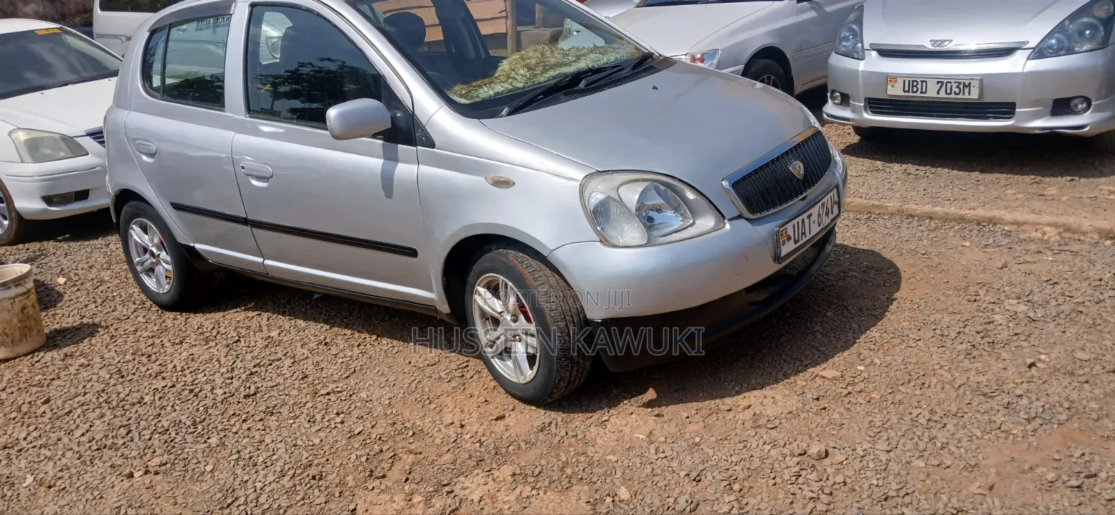 Toyota Vitz 2002 Silver