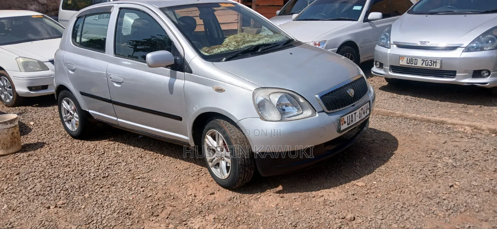 Toyota Vitz 2002 Silver