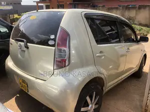 Toyota Passo 2007 Silver