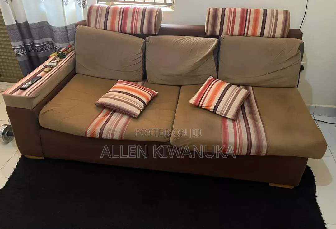 Comfy 3-Seater Sofa + 2 Throw Pillows