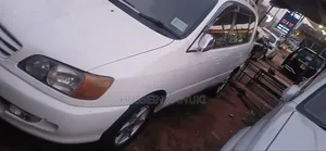 Toyota Ipsum 2006 White