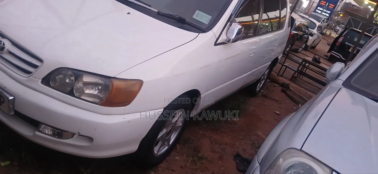Toyota Ipsum 2006 White