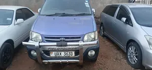 Toyota TownAce Noah 2000 Blue