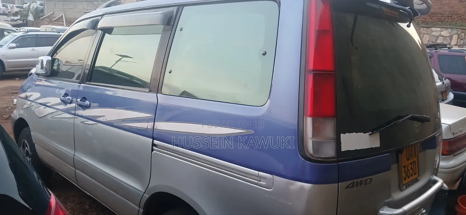 Toyota TownAce Noah 2000 Blue