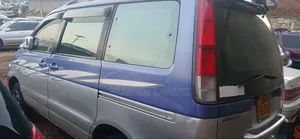 Toyota TownAce Noah 2000 Blue