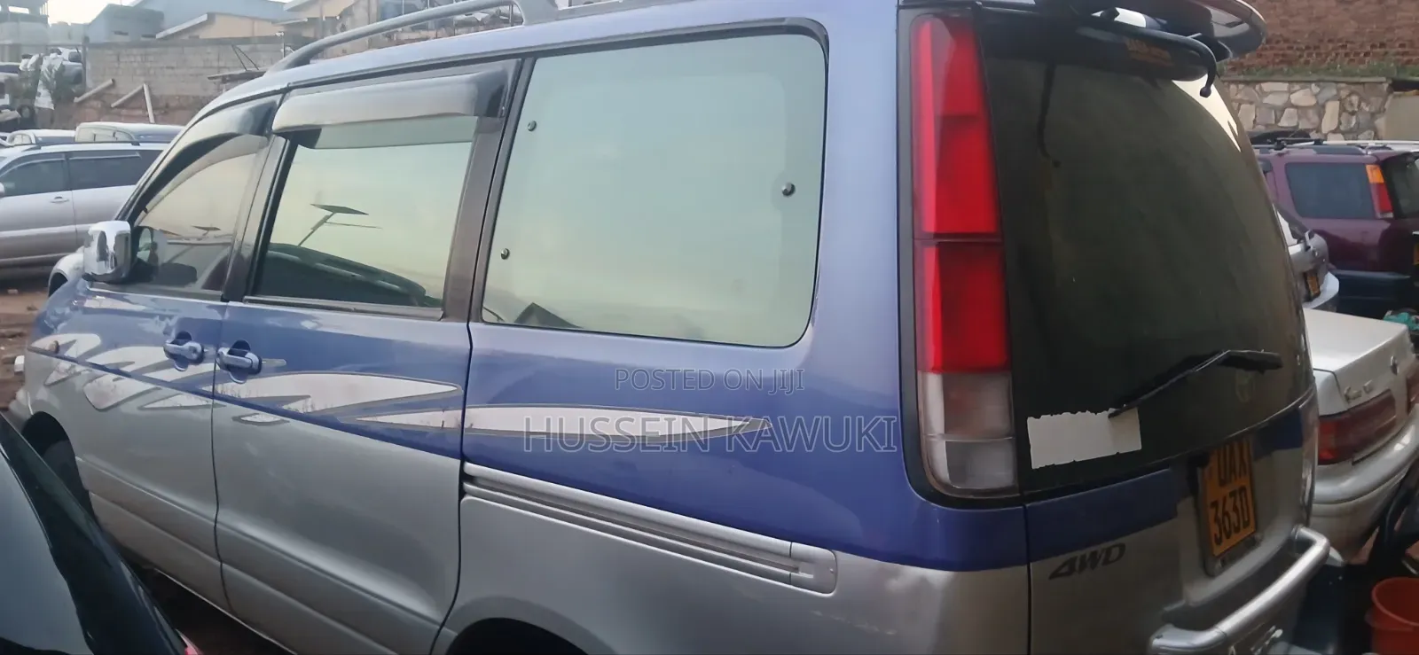 Toyota TownAce Noah 2000 Blue