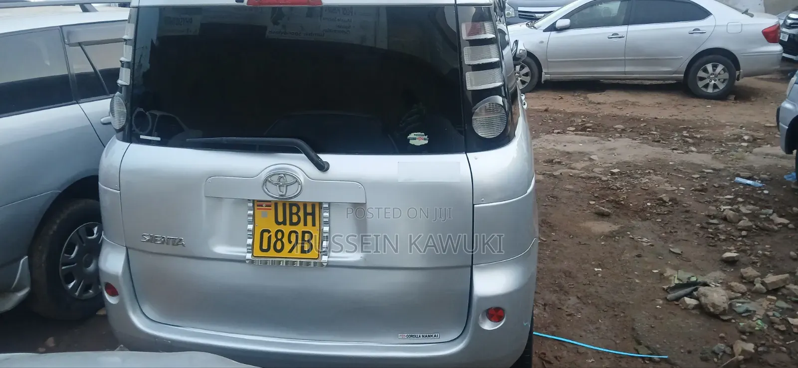 Toyota Sienta 2005 Silver