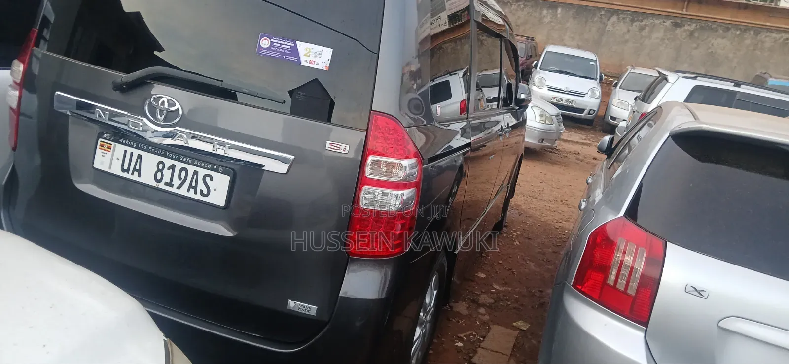 Toyota Noah 2010 Silver