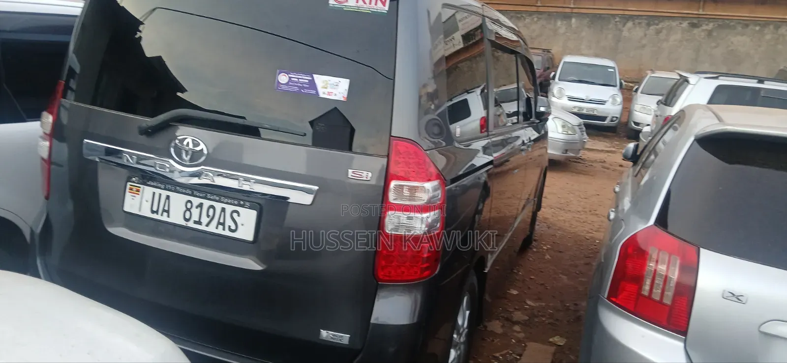 Toyota Noah 2010 Silver