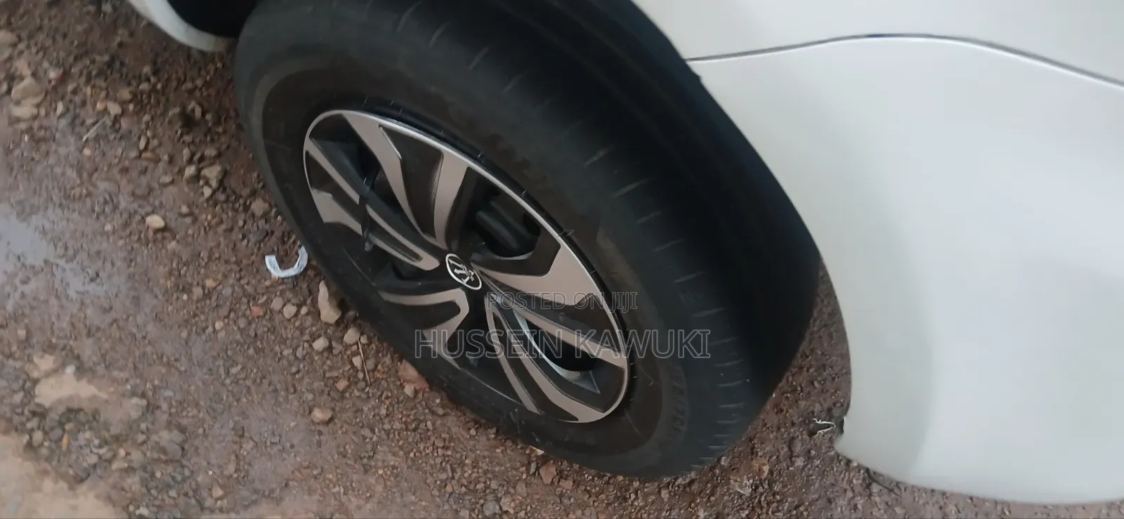 Toyota Sienta 2007 White