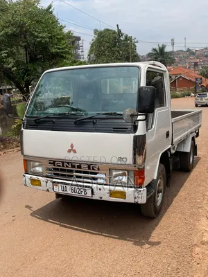Mitsubishi Canter 2016 White