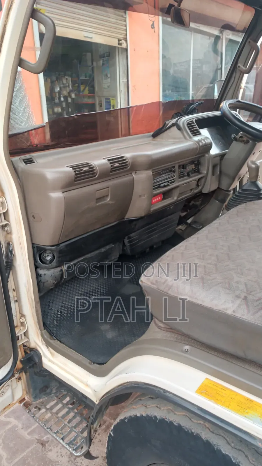 Isuzu Elf Light Truck Up for Sale