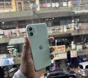 Apple iPhone 11 64 GB Green