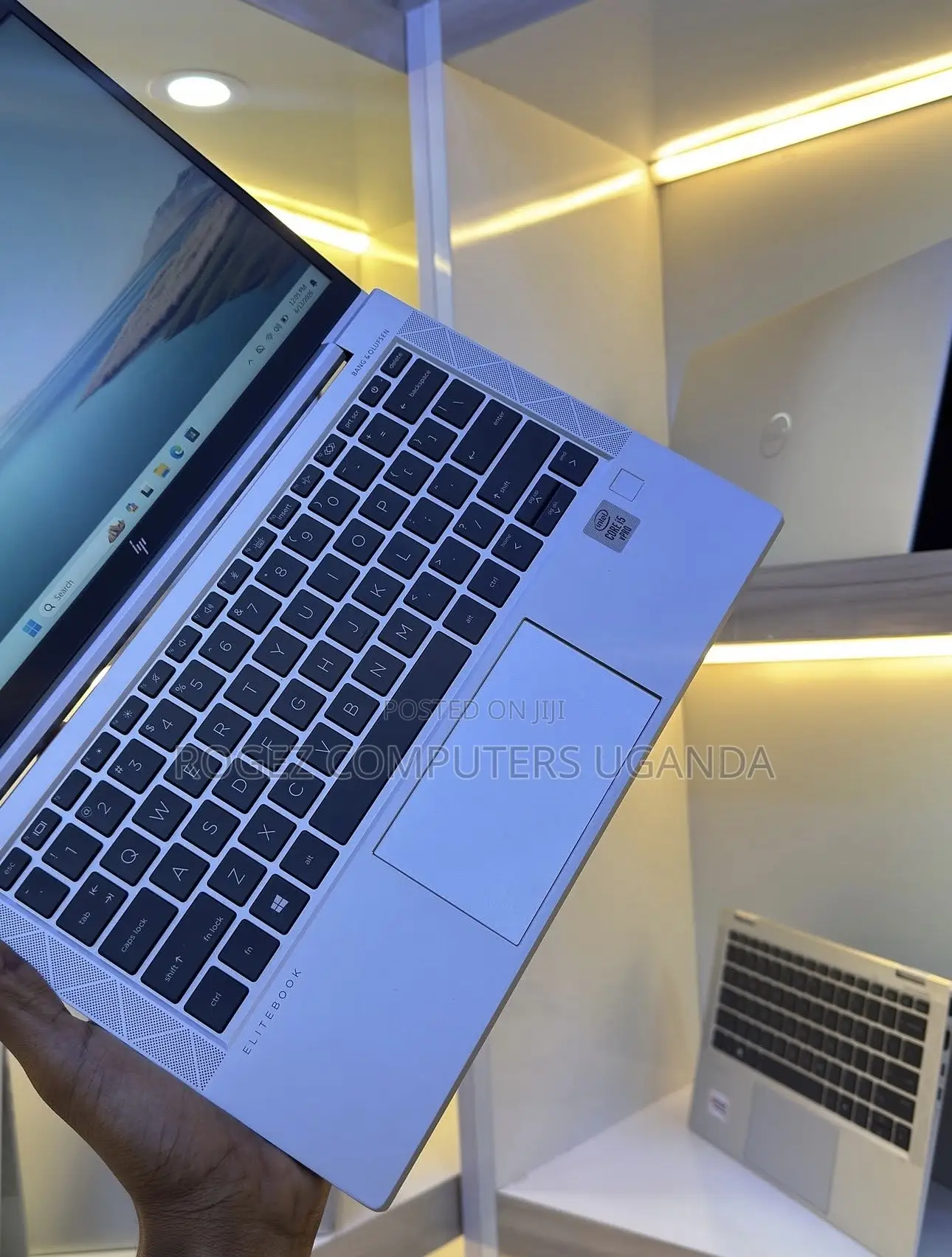 New Laptop HP EliteBook 830 G7 8GB Intel Core i5 SSD 256GB