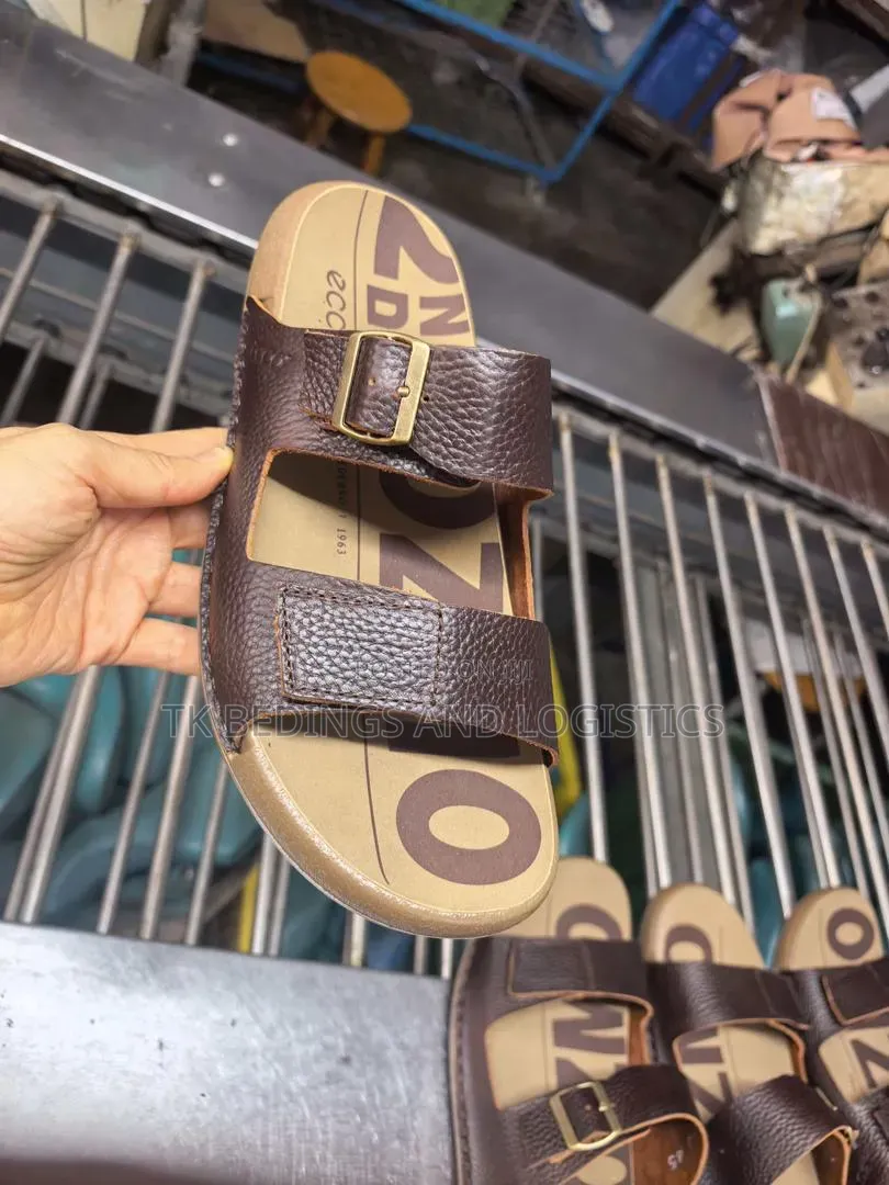 Ecoo Brown Sandals