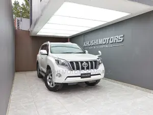 Toyota Land Cruiser Prado 2.8 2017 White