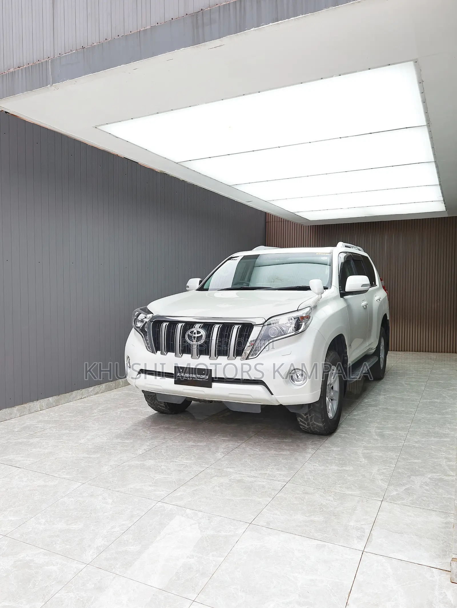 Toyota Land Cruiser Prado 2.8 2017 White