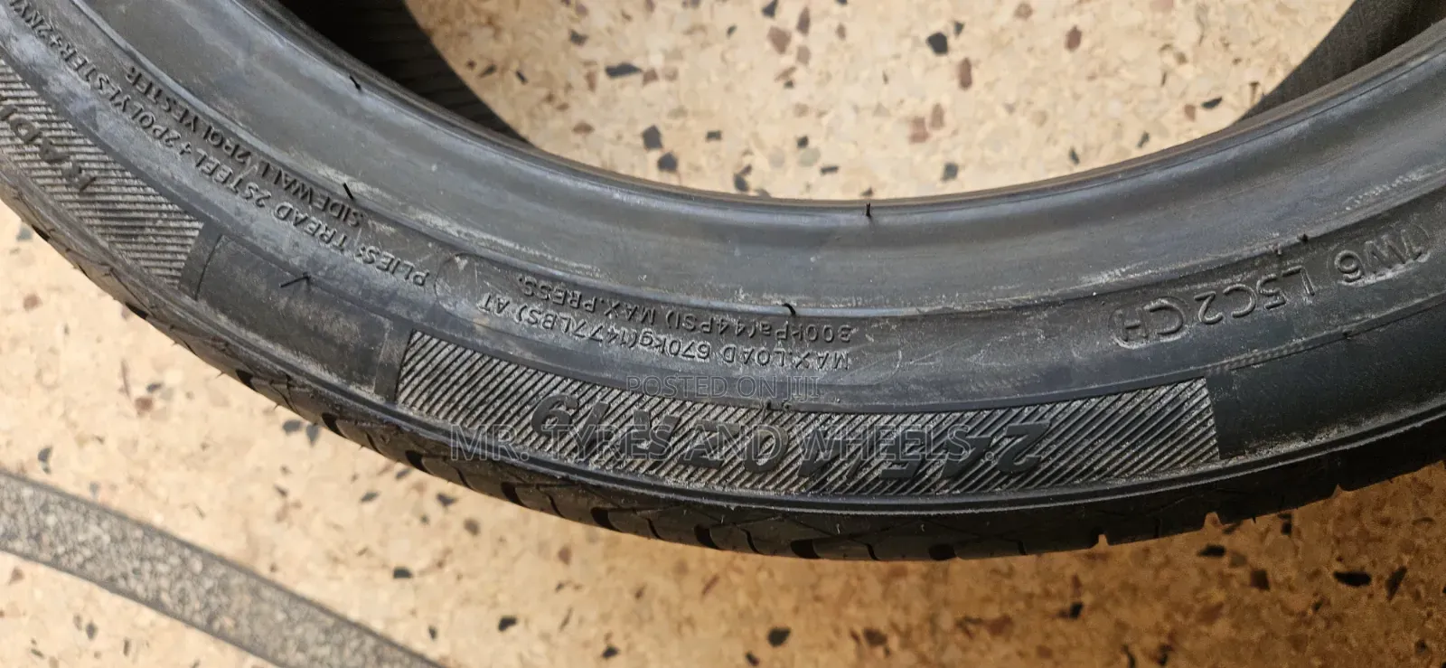 245/40r19 Chamhoo Lasting Tire